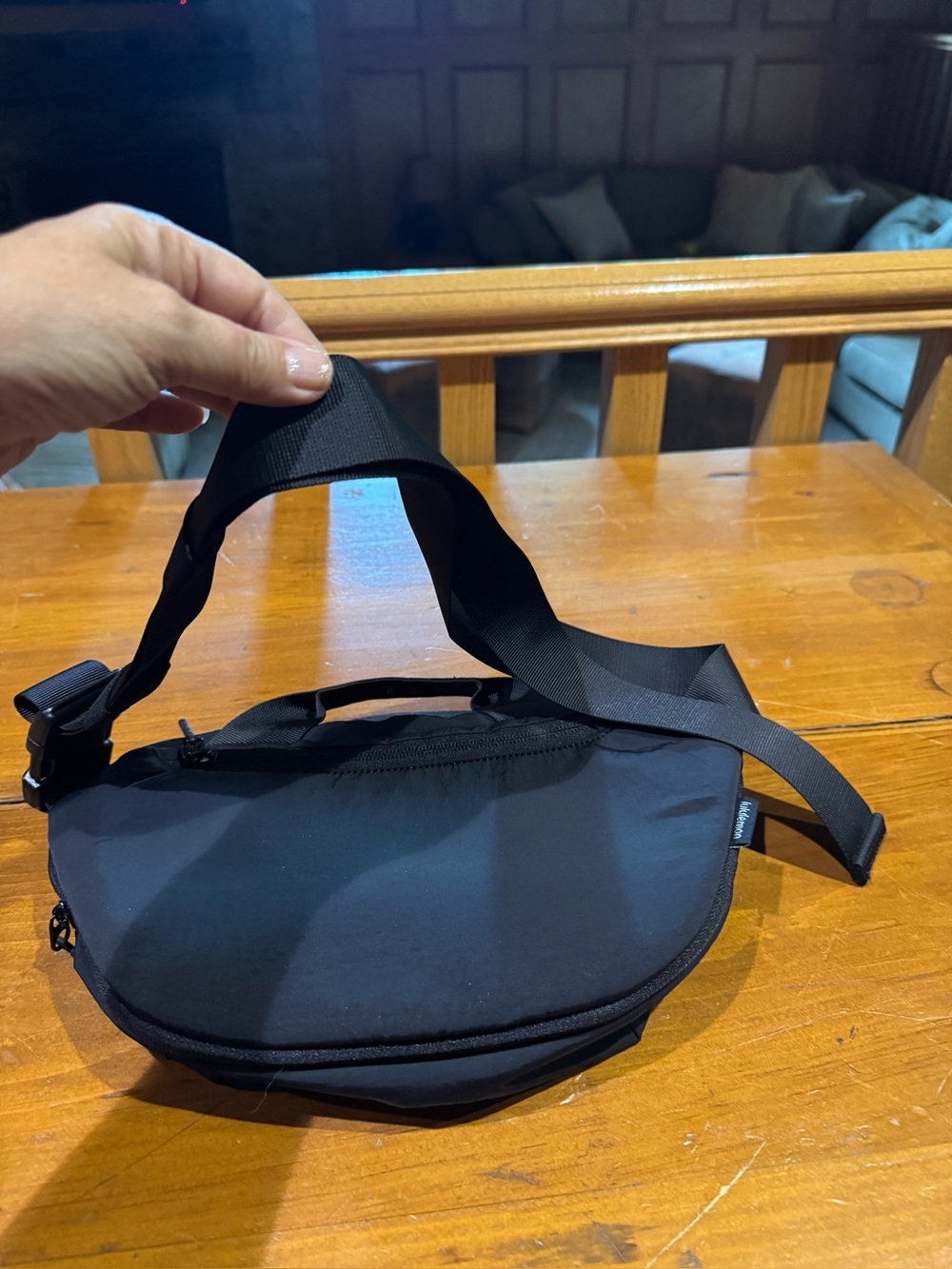 LULULEMON Curved Crossbody Bag - BAG IS BLACK!! - Picture 8 of 13